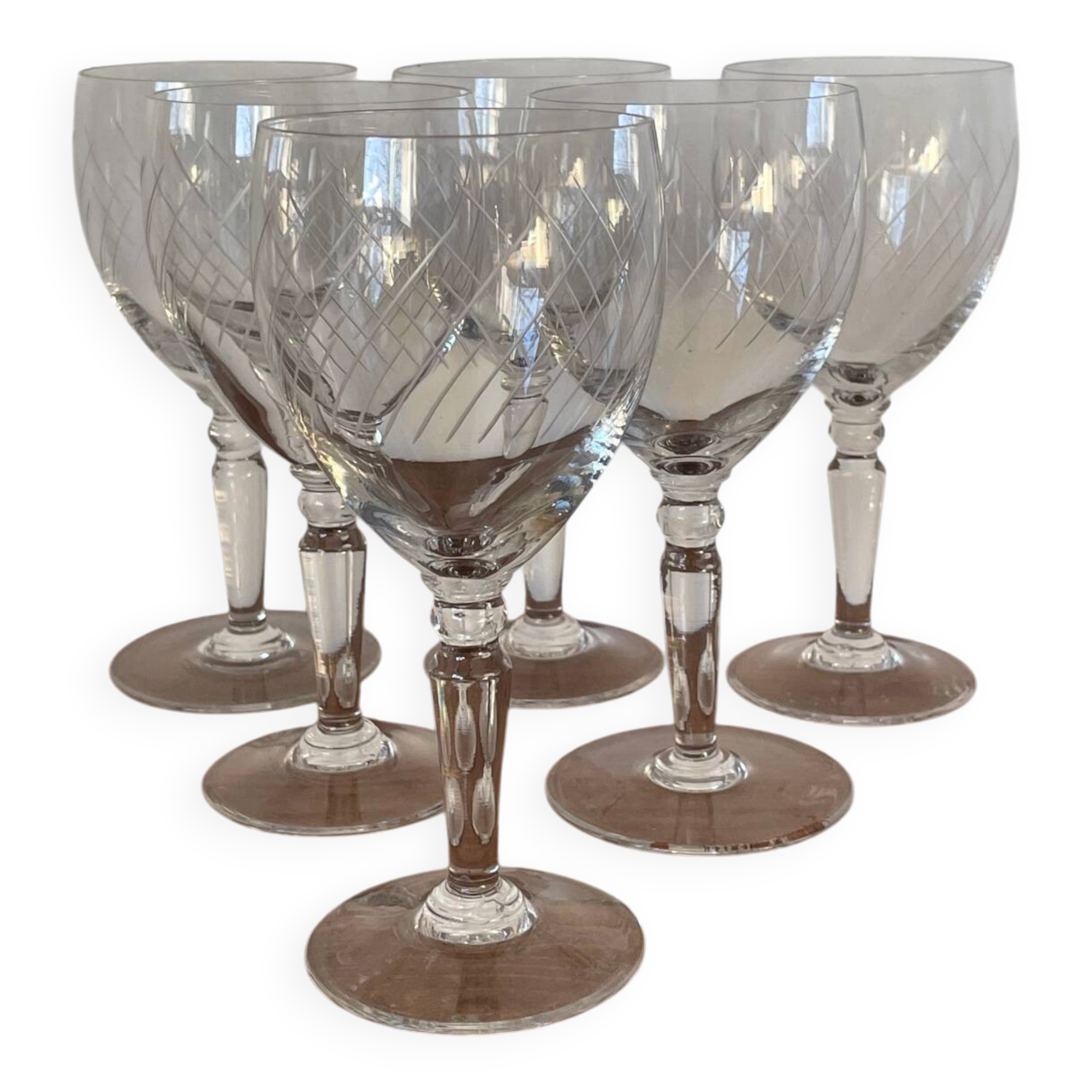 4 crystal wine glasses with stems