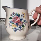 Pot à lait fleuri