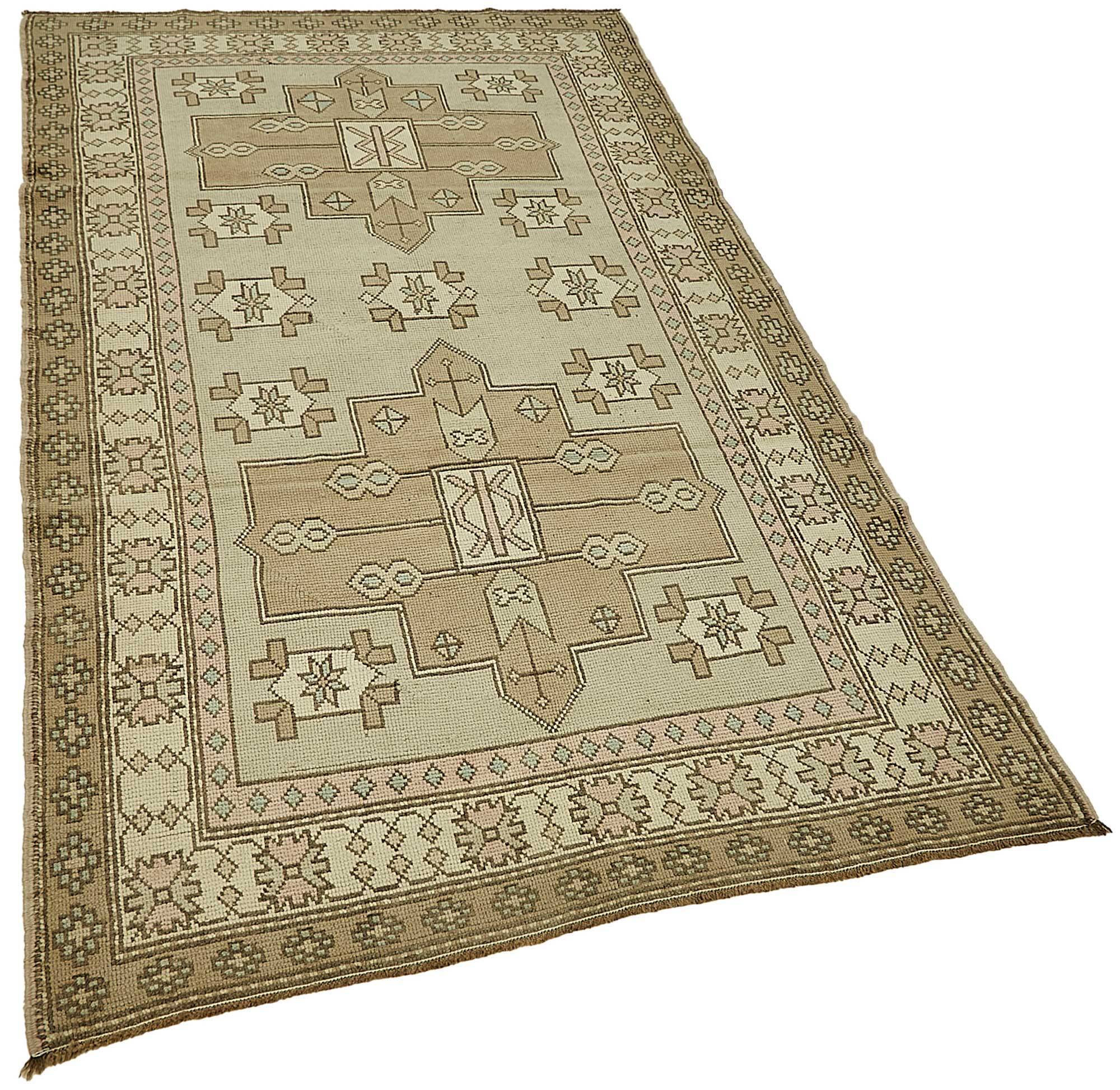 Turkish Vintage Anatolian Rug 134 cm x 237 cm