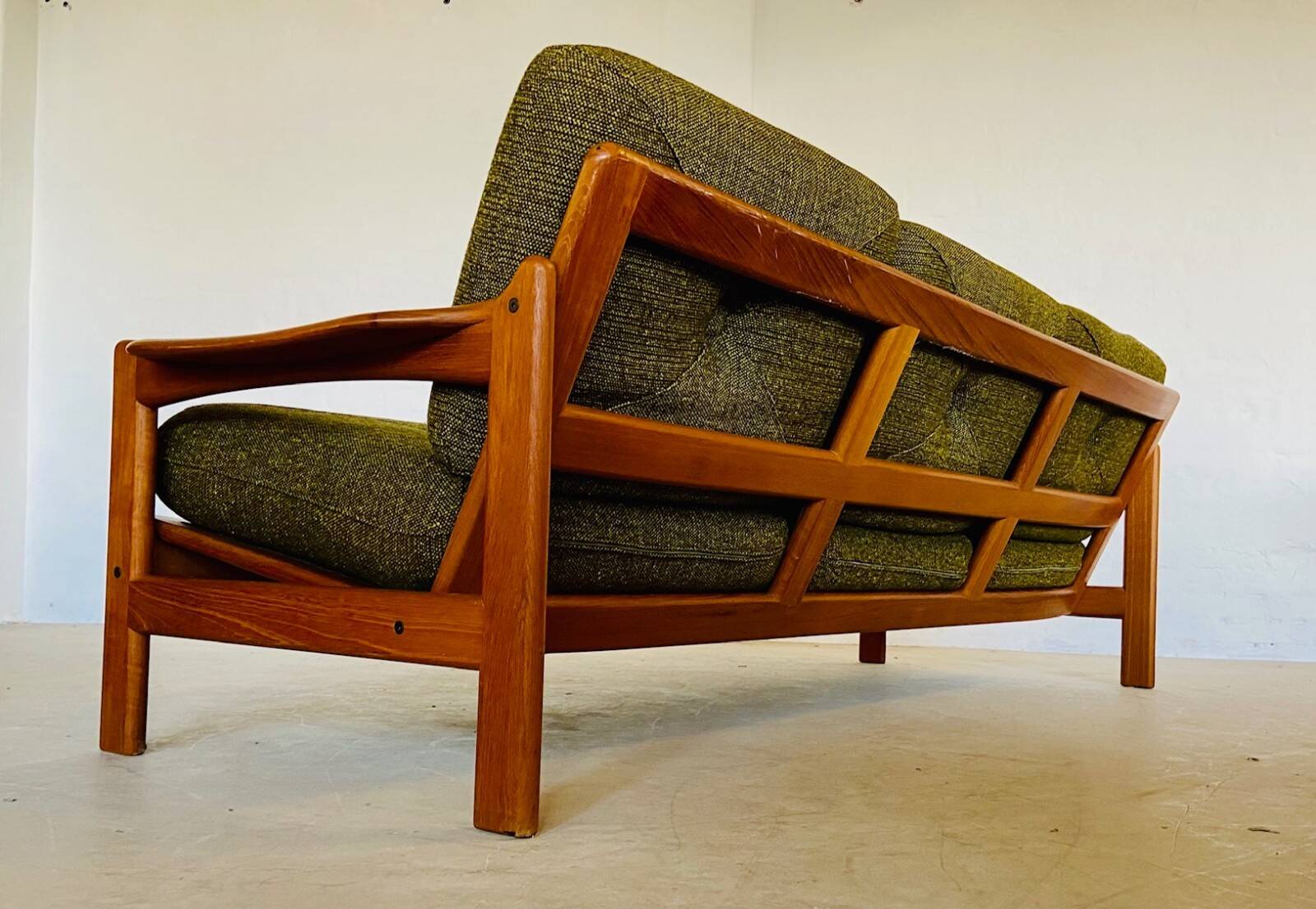 Canapé 3 personnes vintage rétro danois du milieu du siècle par Arne Wahl Iversen 1970