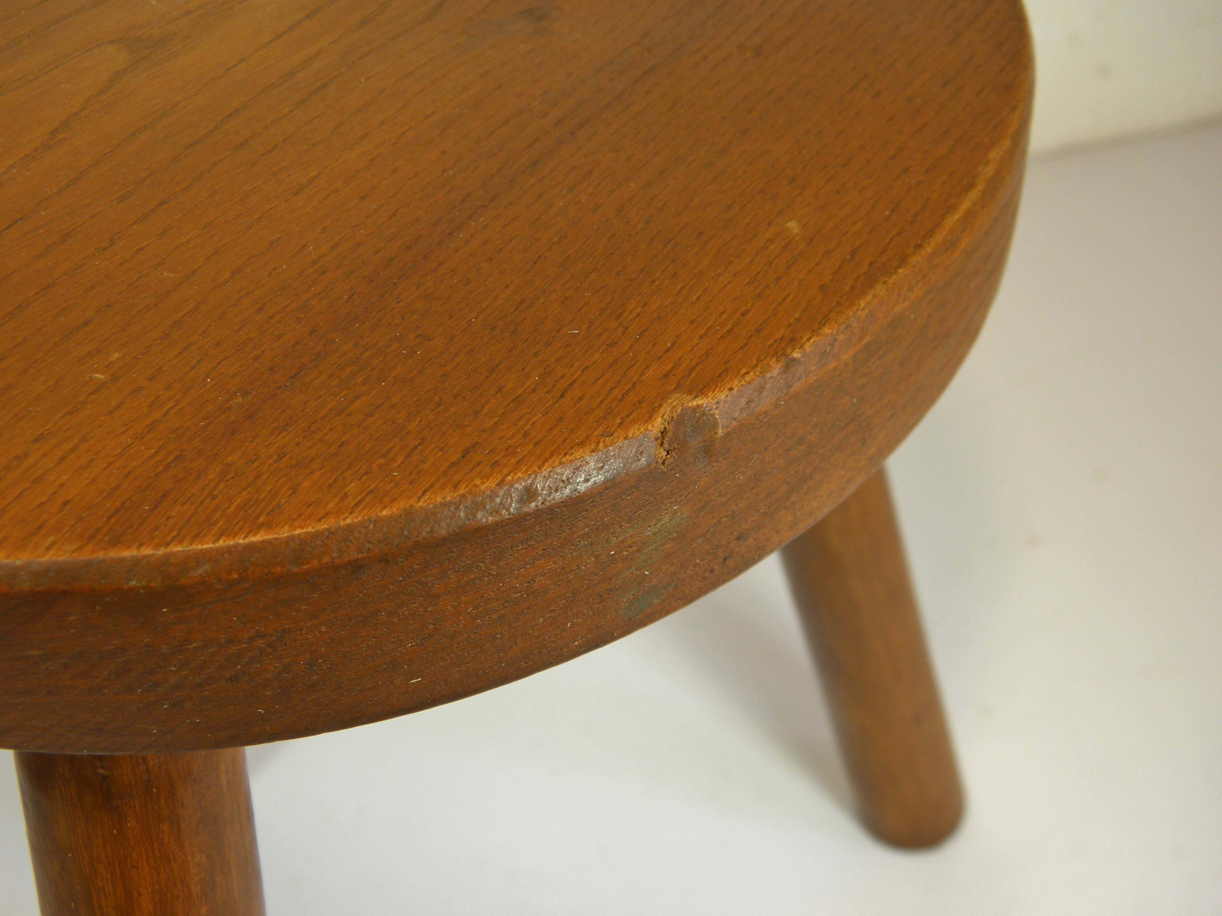 Stool, tripod saddle 32 cm