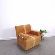 Jaren 70 uittrekbare lounge fauteuil bruin gestreept met Chromen buisframe