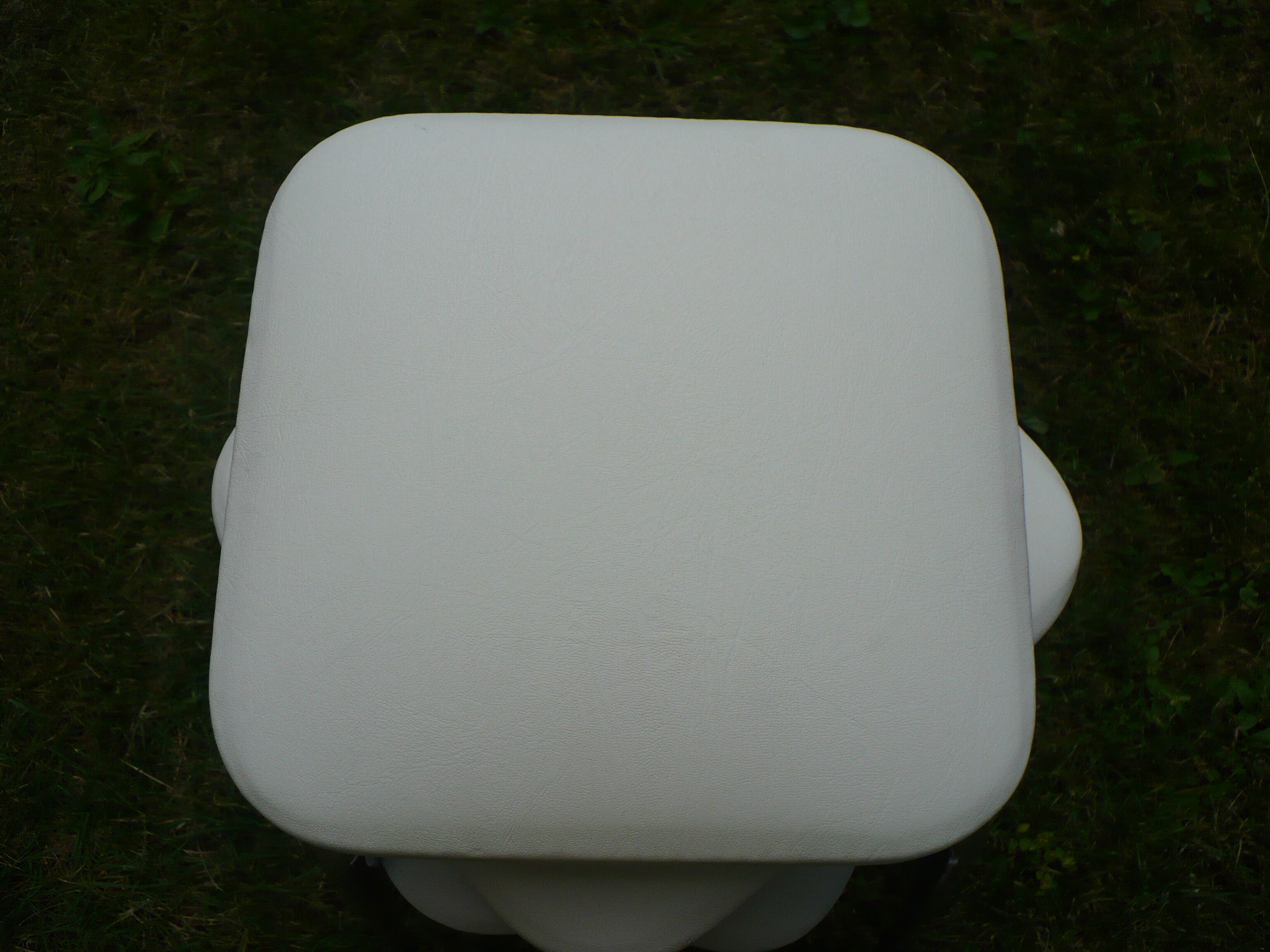 Set of 4 vintage stools