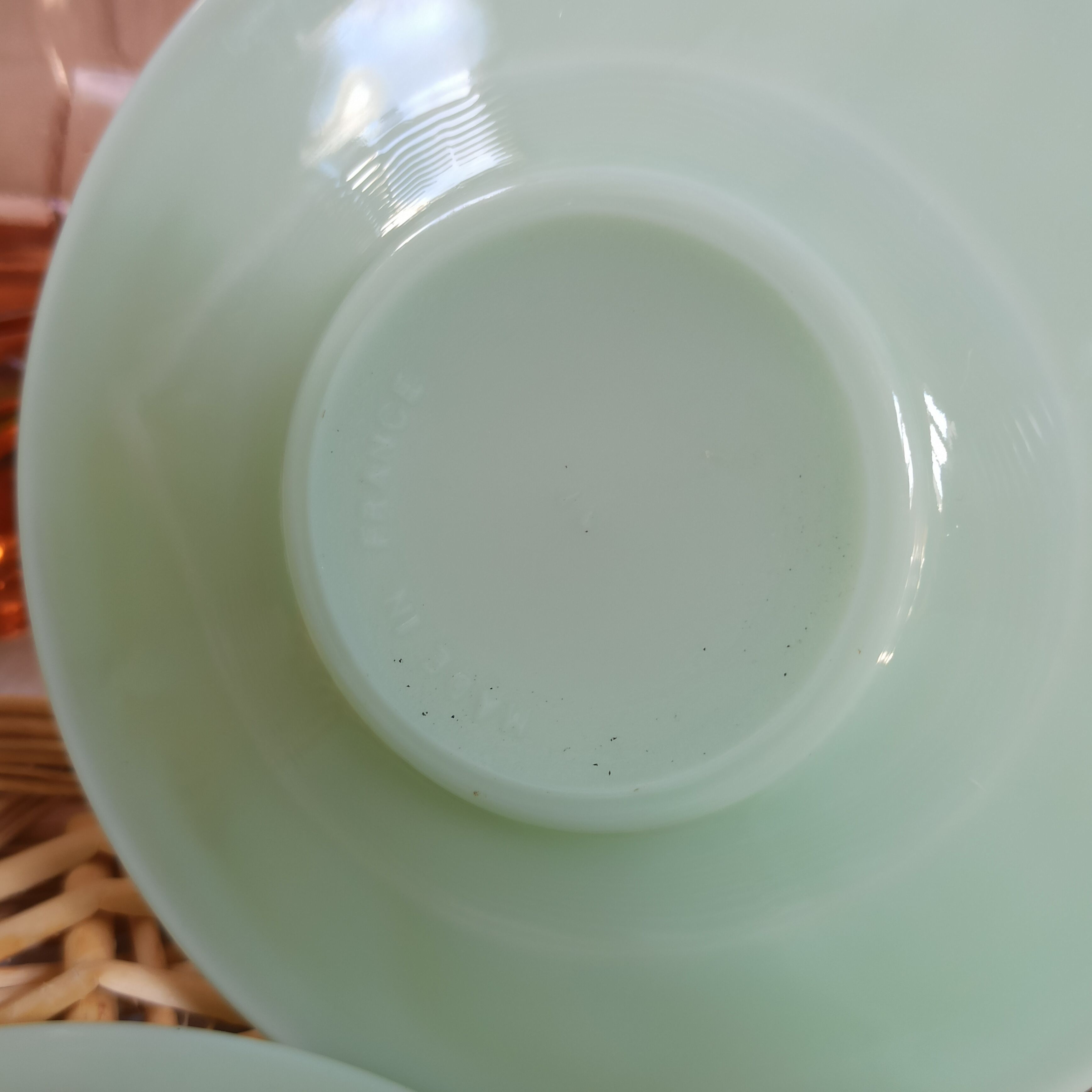 Vintage opaline jadeïte cups