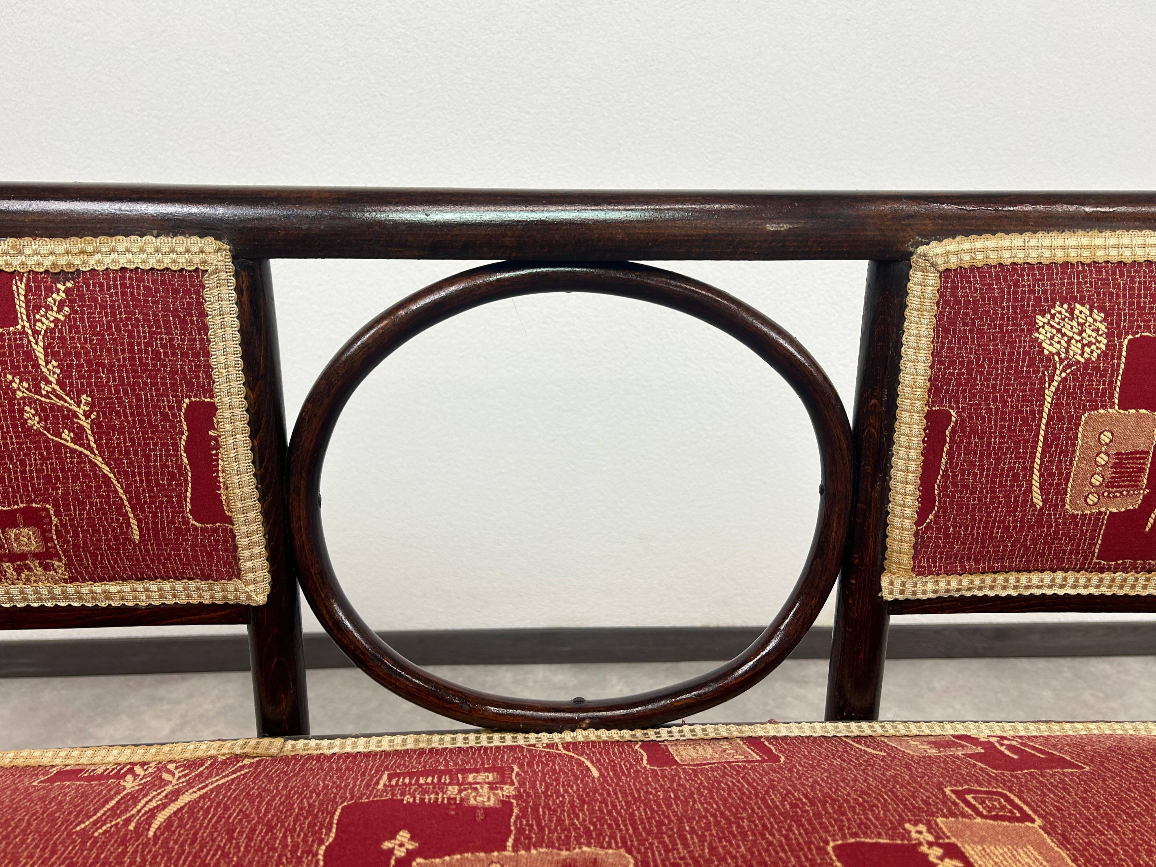 Fledermaus Bench no. 728 by architect Josef Hoffmann