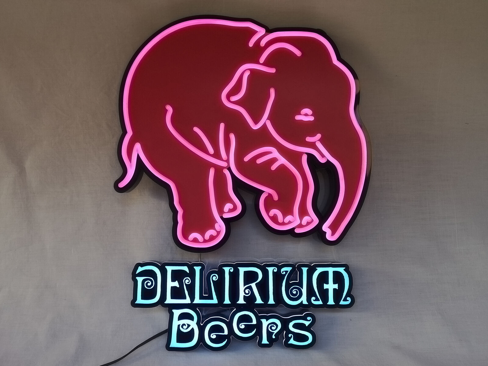 Enseigne au néon Delirium Tremens Selency