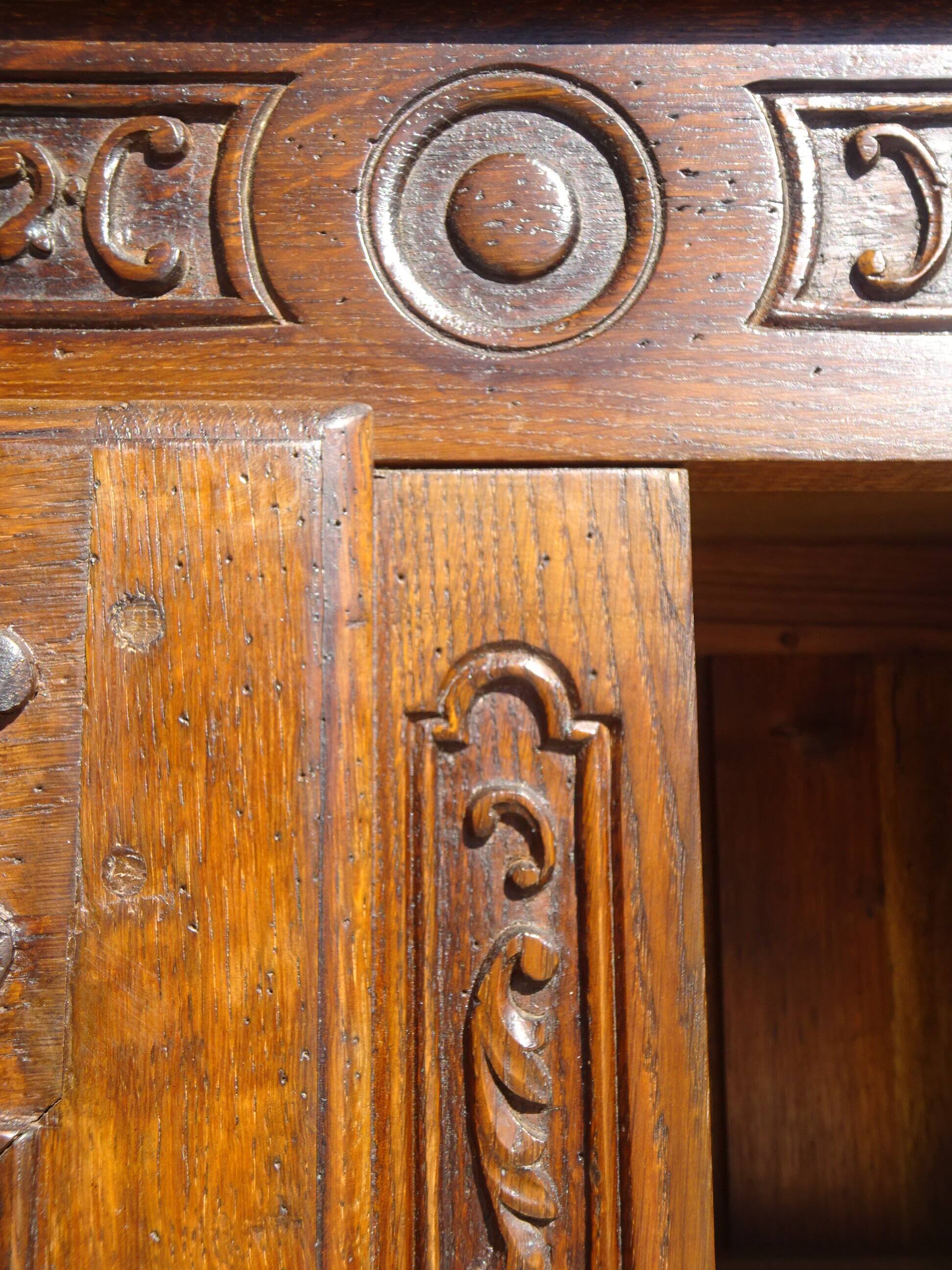 Solid oak wardrobe, Renaissance style