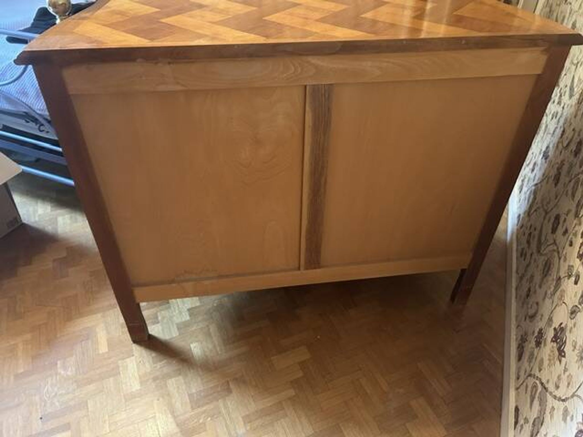 Commode style régence Louis XIV merisier