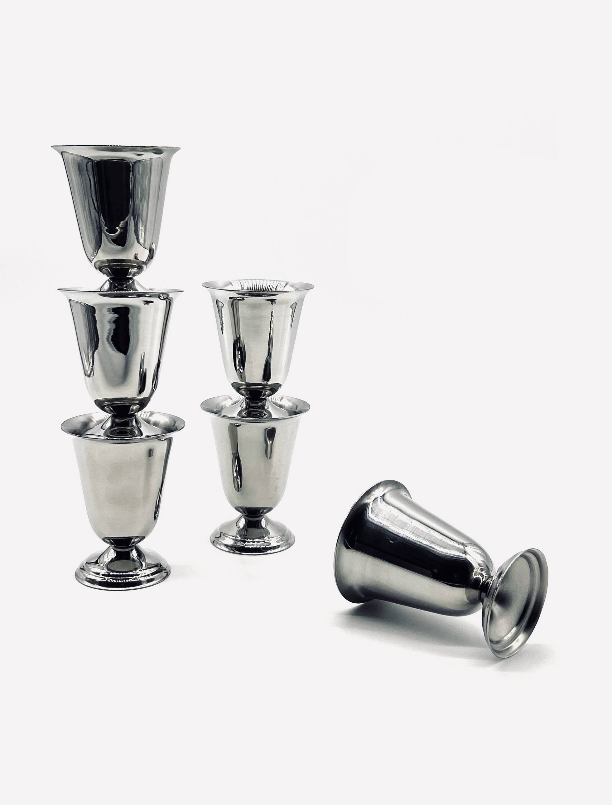 6 coupes à dessert en inox