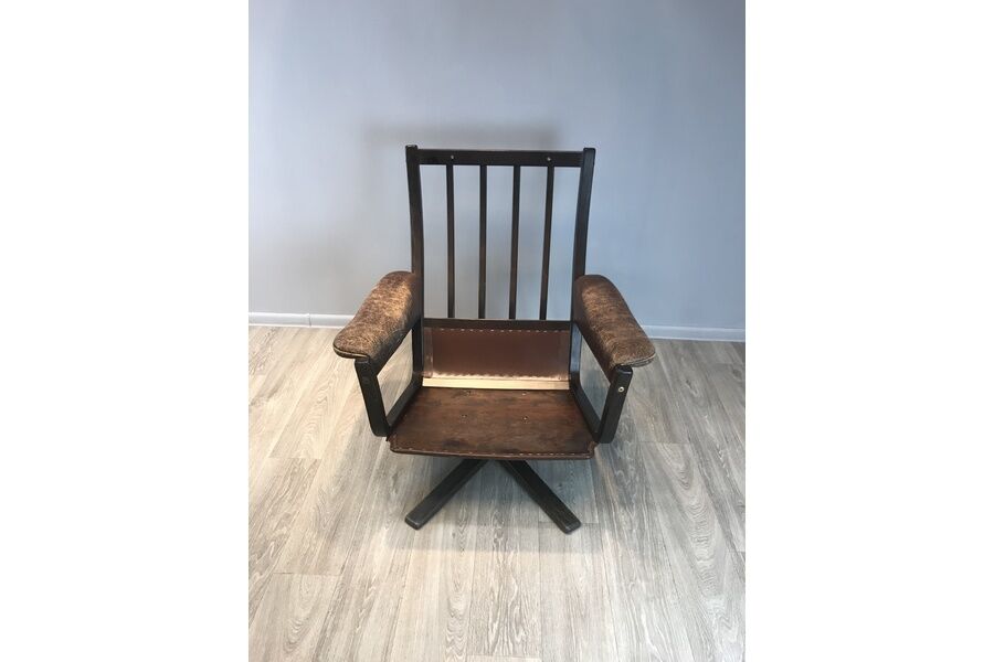 Danish swivel adjustable armchair of the 1970s