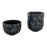 Tasses en céramique noire et grise