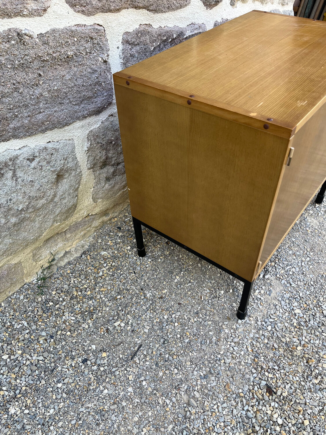 Vintage storage unit