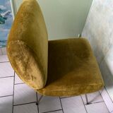 Suite de trois fauteuils pelfran  modèle kiss
