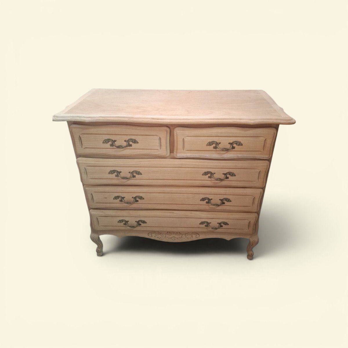 Commode de style louis xv