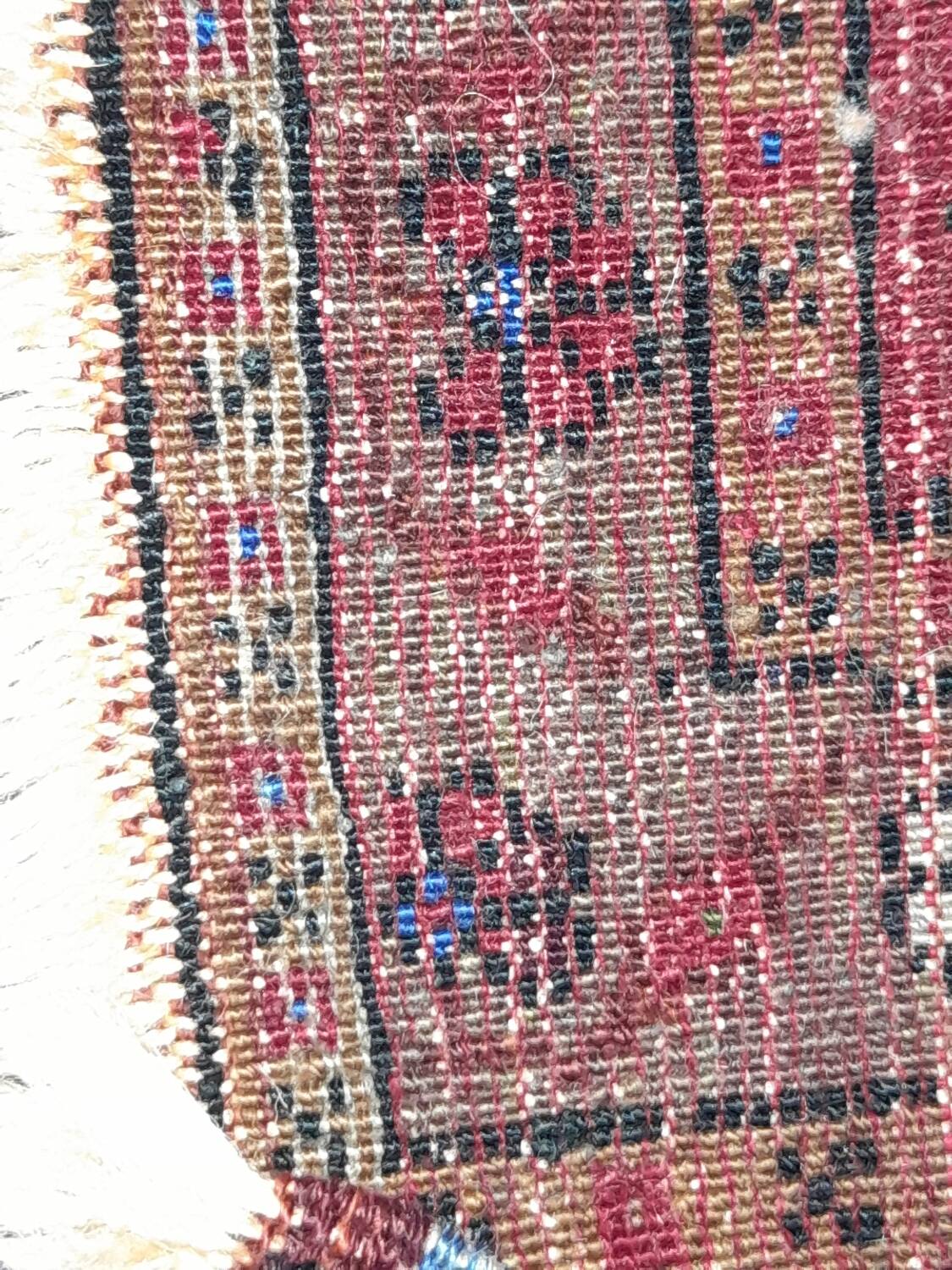 L'âme d'Anatolie : Tapis Tribal Violet Aubergine