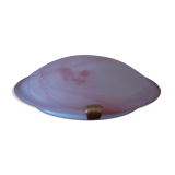Plafonnier vintage en opaline blanche veinée de rose