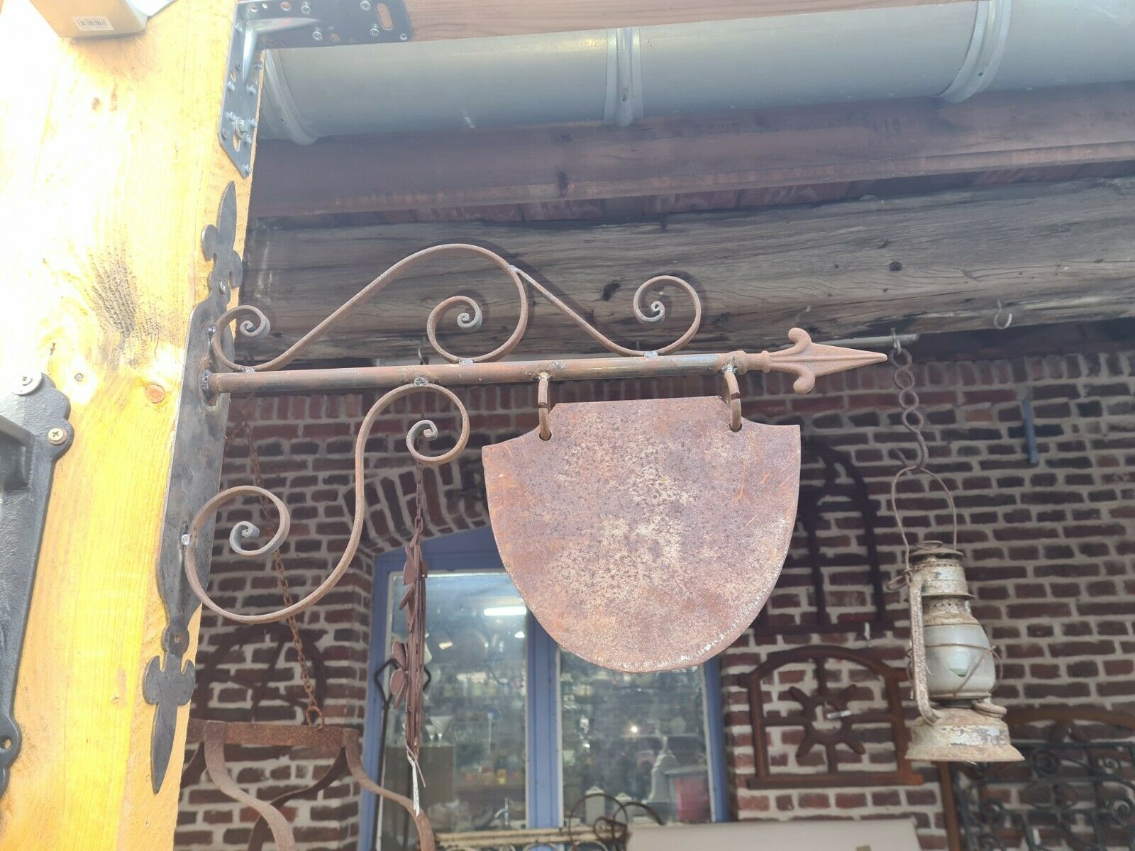 Iron trade sign