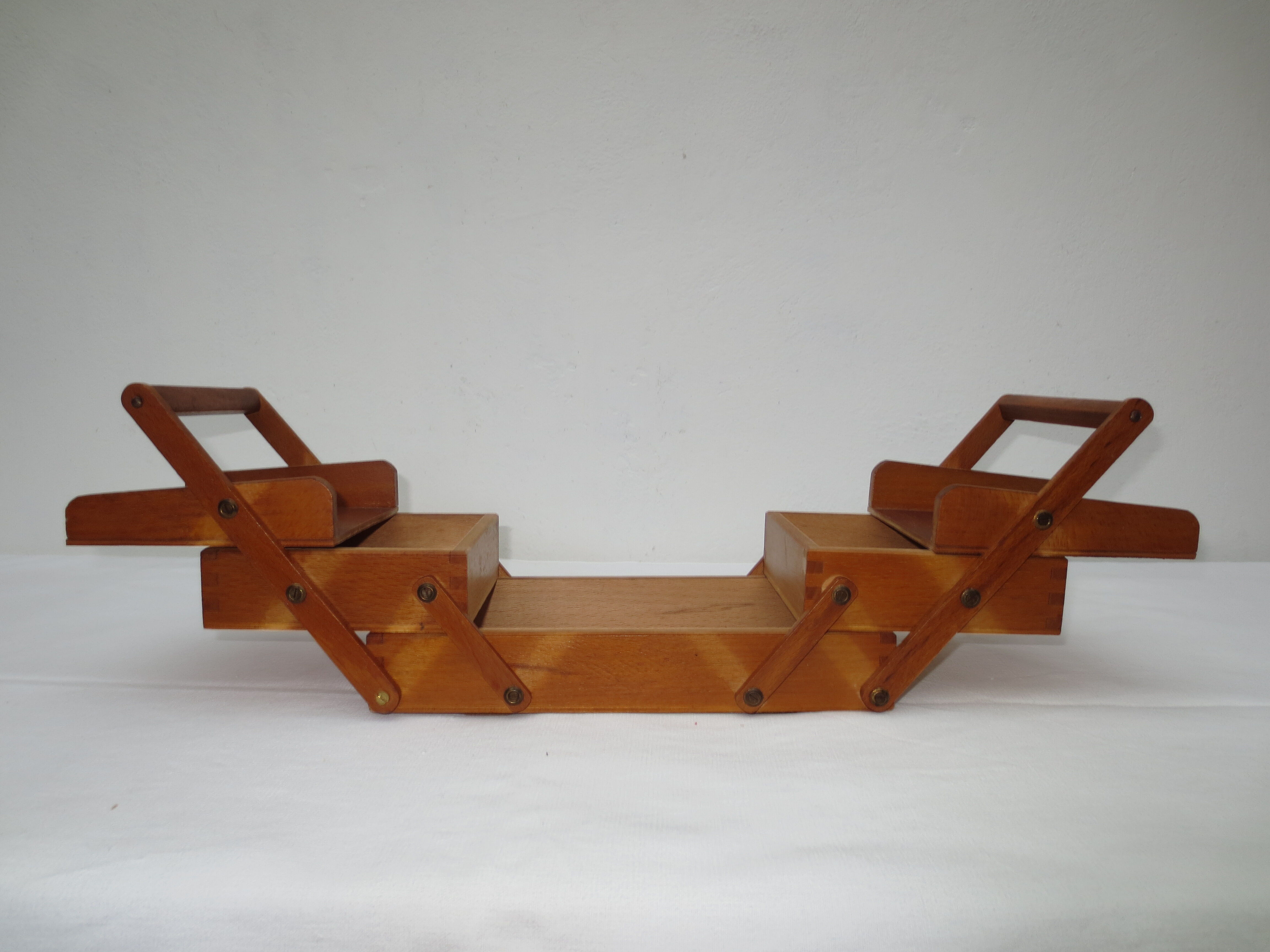 Wood sewing box for children