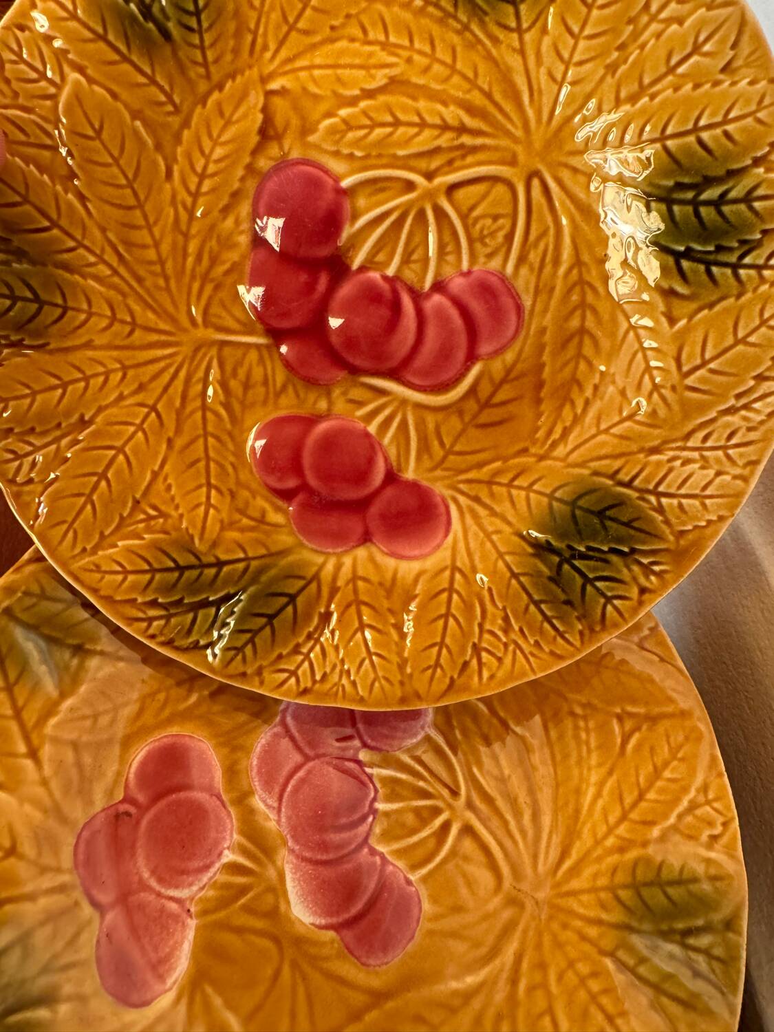 Old barbotine dessert service