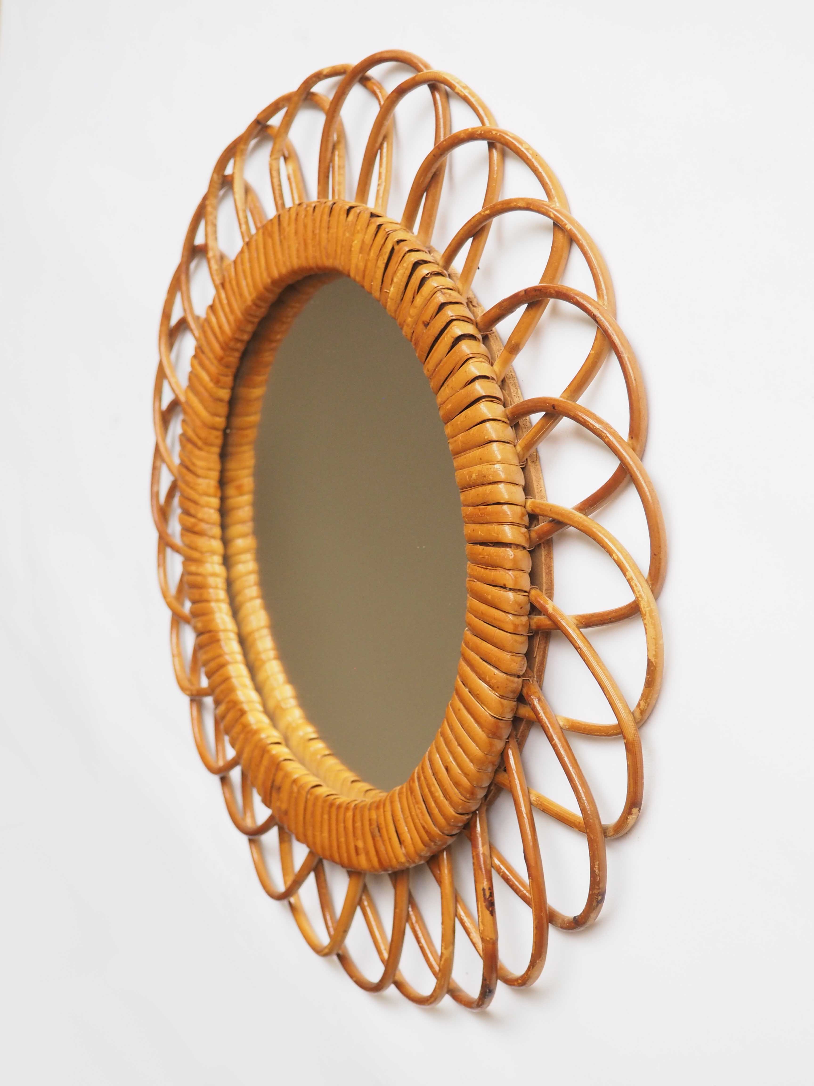 Mirror rattan daisy