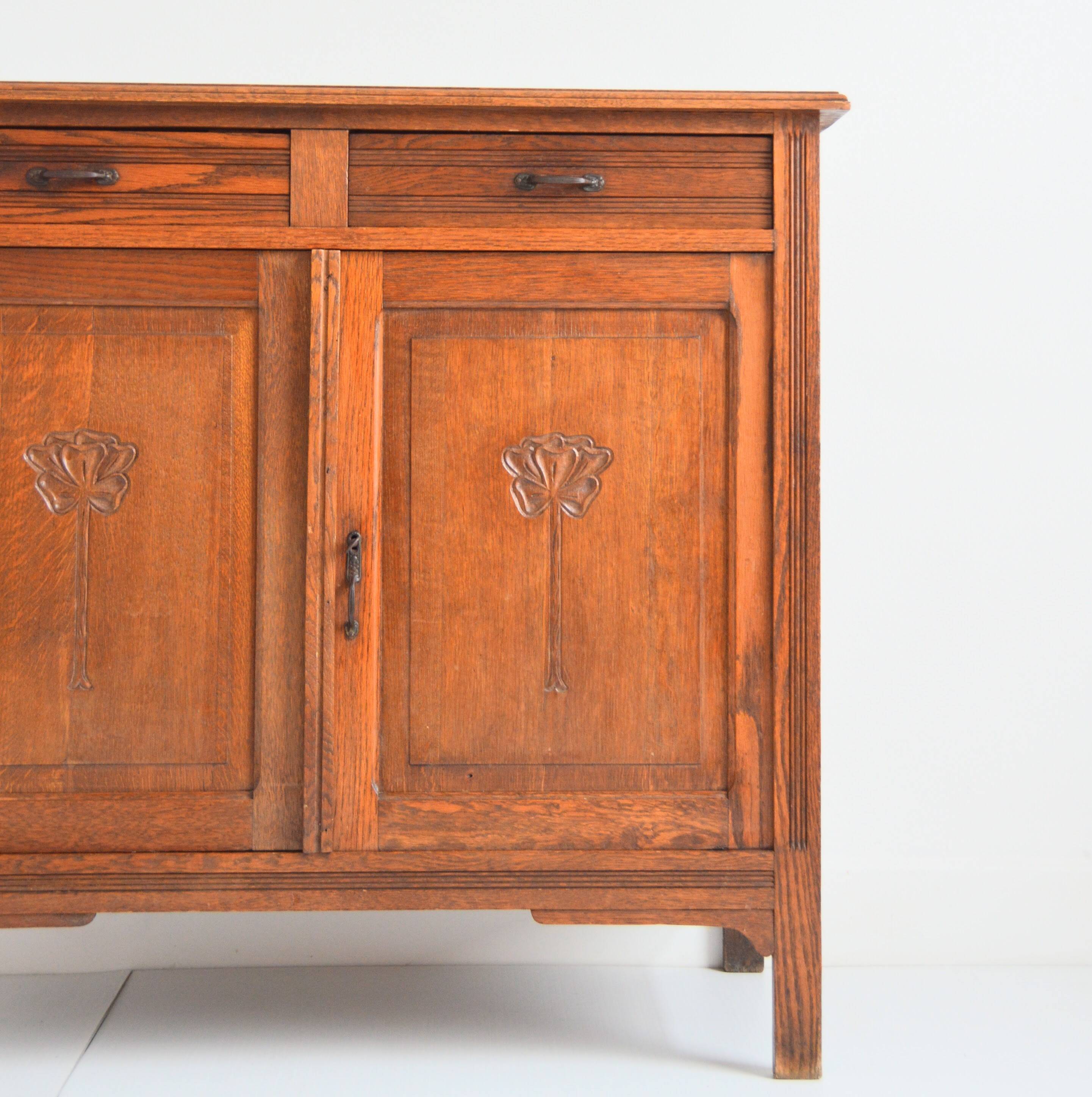 Parisian / Art Deco 1930 vintage buffet