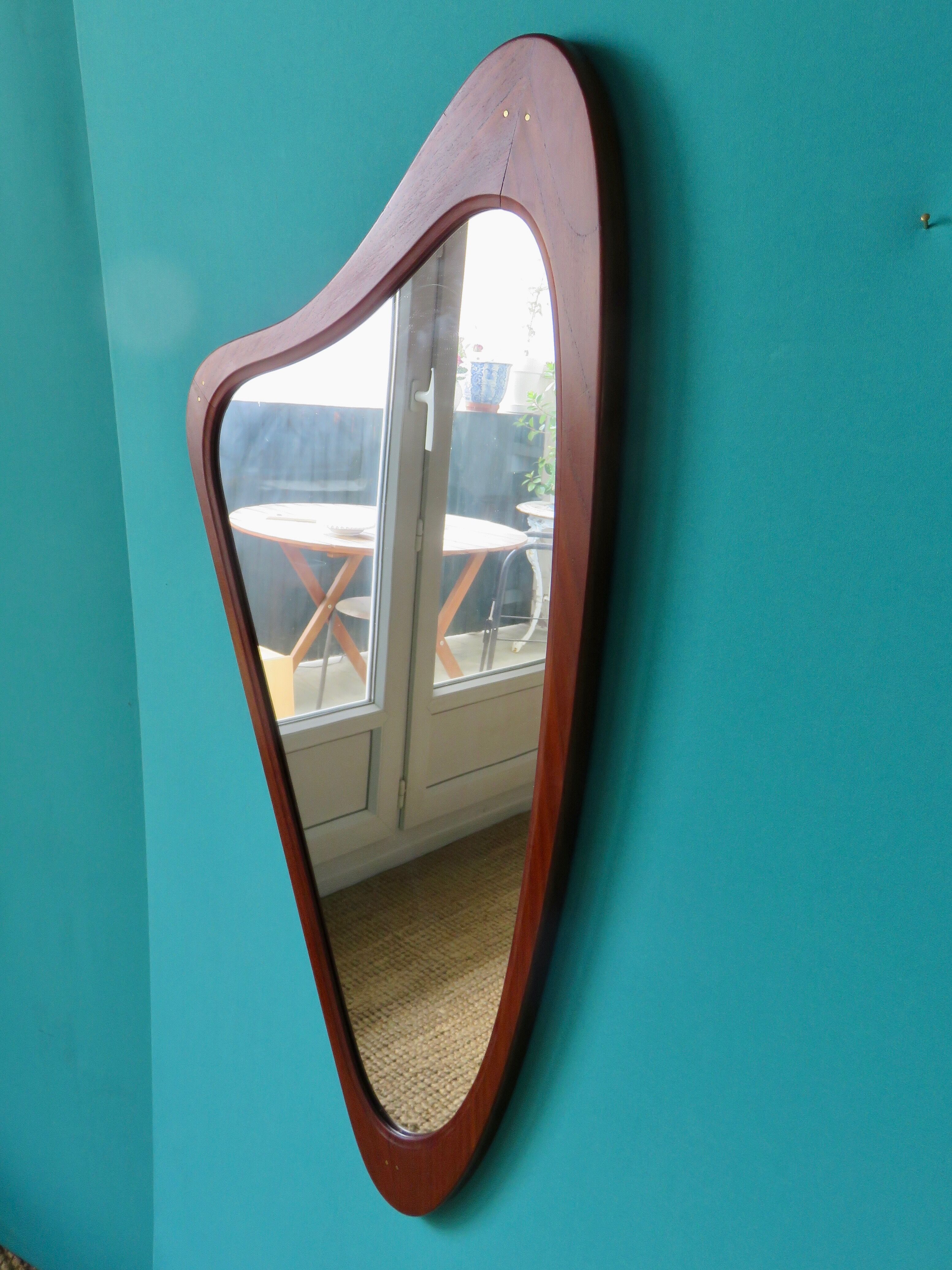 Triangular mirror in teck Denmark 1960 - 41x79cm