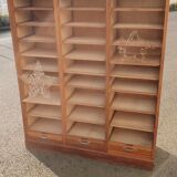 Meuble classeur à rideaux de notaire