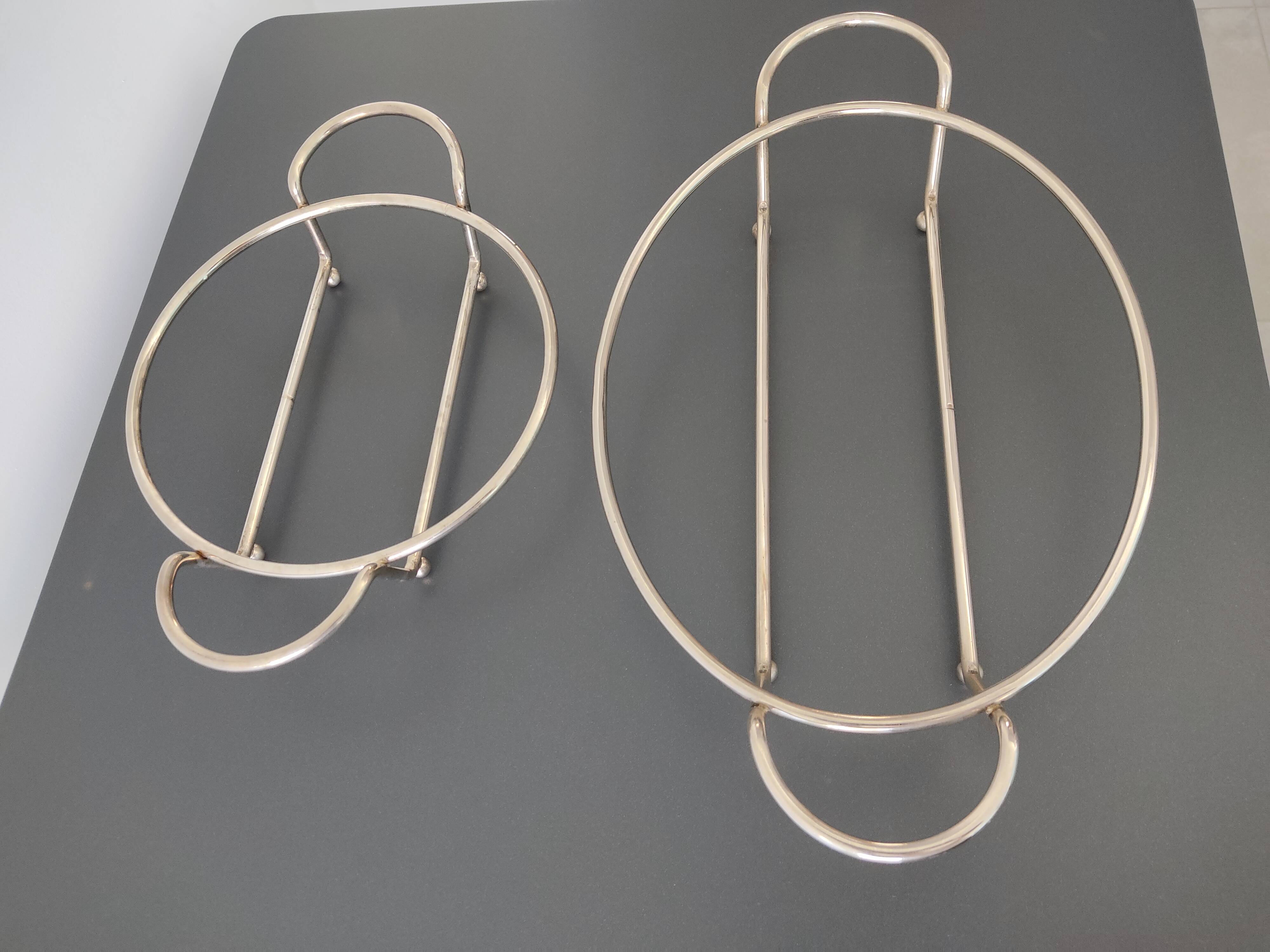 2 glass dishes with silvered steel frames from the 1960s, very good quality.
