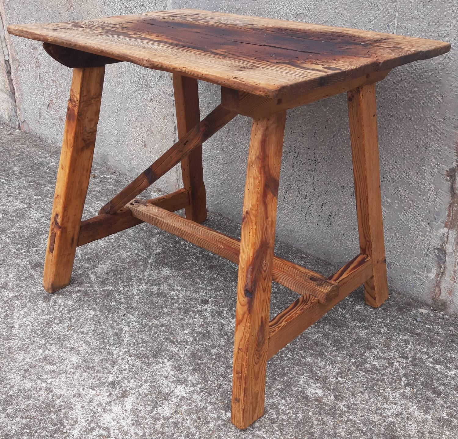 Table d'appoint (ou table basse) à brasero