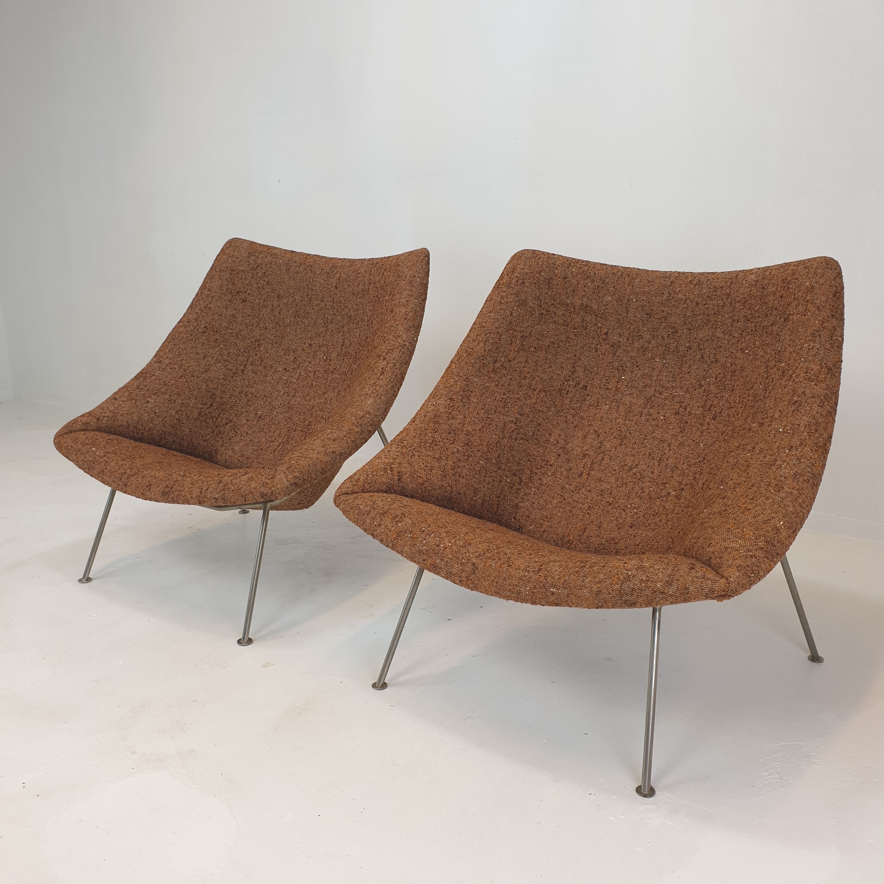 Oyster chairs by Pierre Paulin for Artifort, 1960'