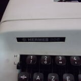 Machine à écrire Hermès 305 vintage, 1970