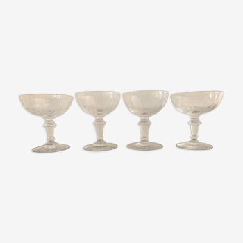4 coupes à champagne en verre soufflé et bullé, à pans coupés, XIXème siècle