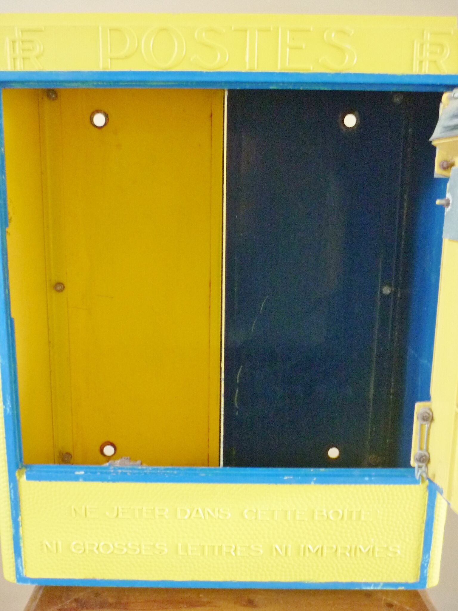 Double mailbox reformed, La Poste Dejoie Nantes 1969