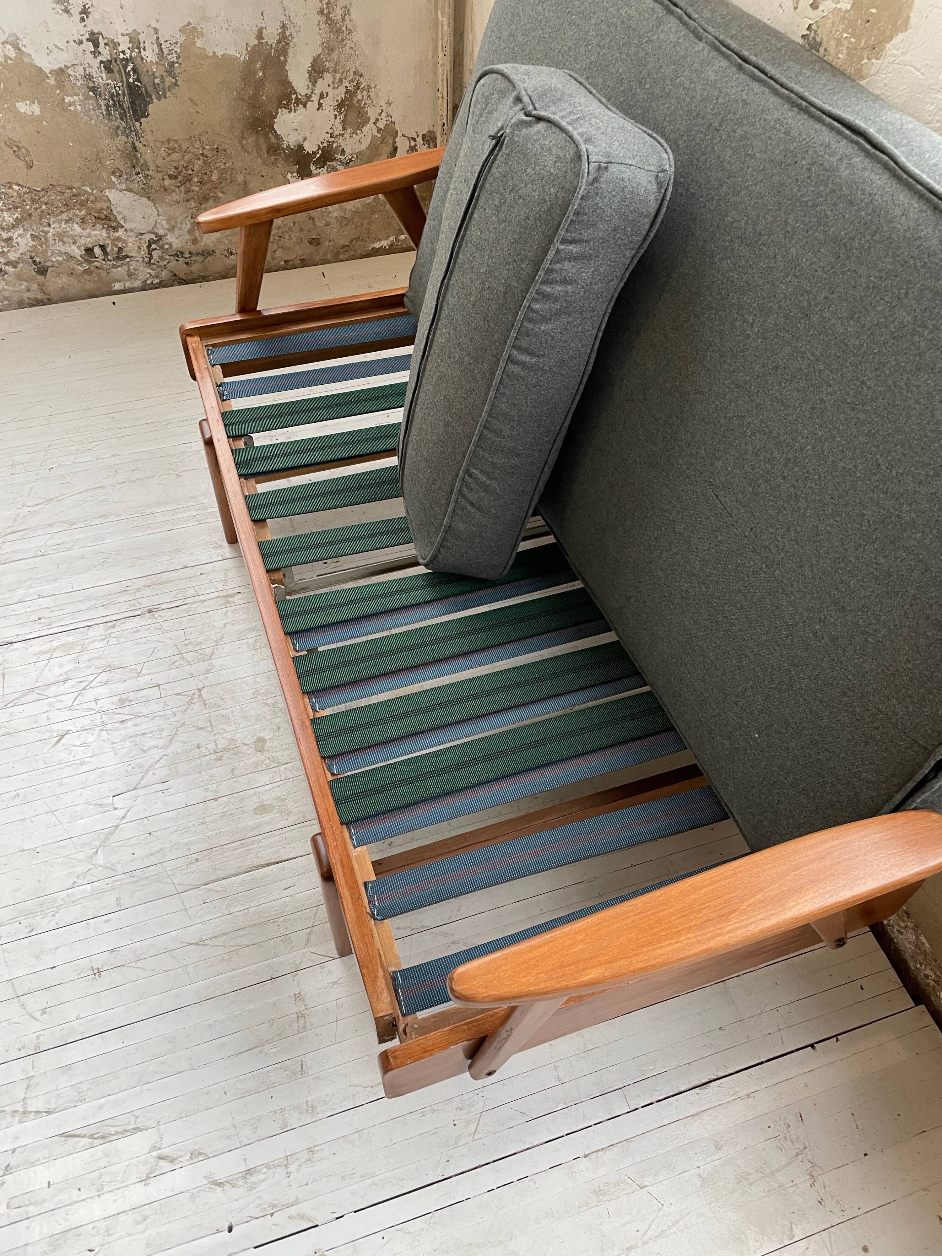 Daybed expandable Scandinavian 2-seater bench