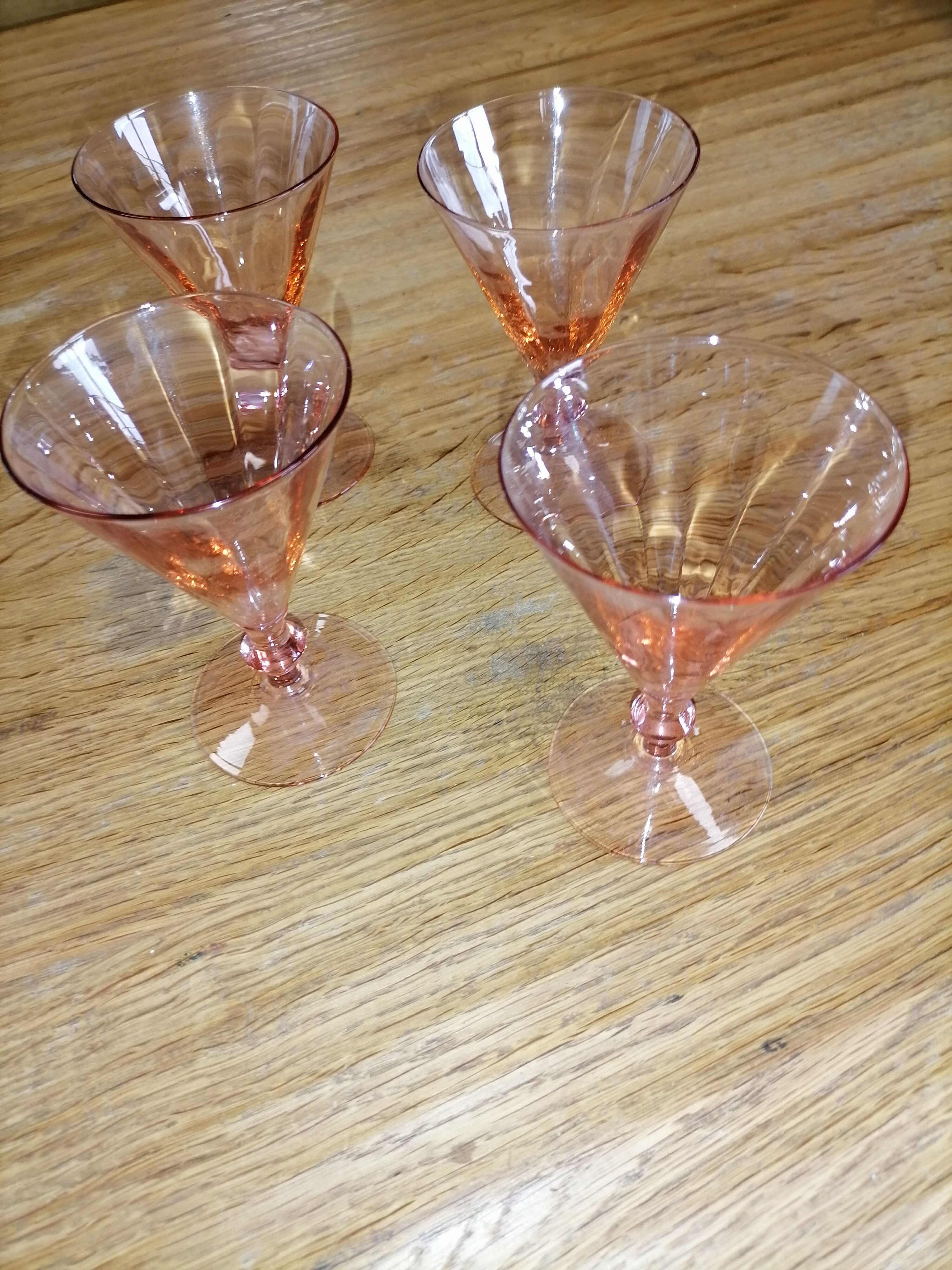 Glass pink cut