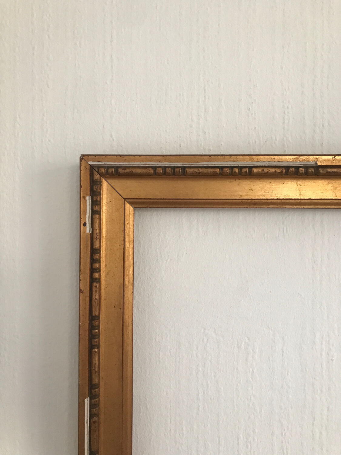 Carved gilded wooden frame 52x68.5 cm