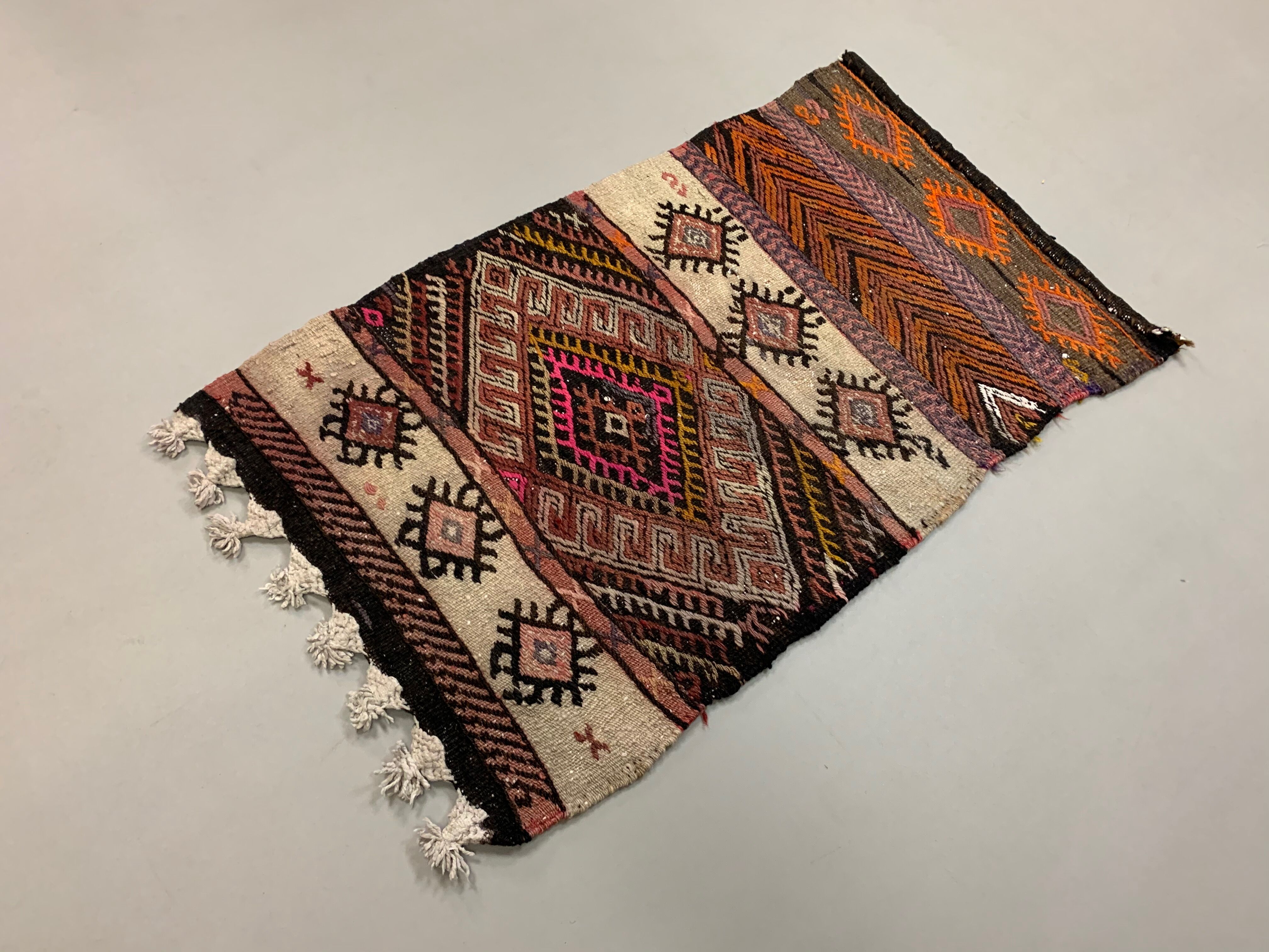 Vintage Turkish Mini Kilim 110x65 cm Shabby Small Kelim Rug Brown Beige Red