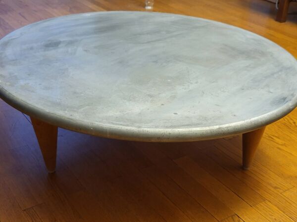 Table basse Sir Terence Conran pour Conran shop Paris  plateau zinc 1997