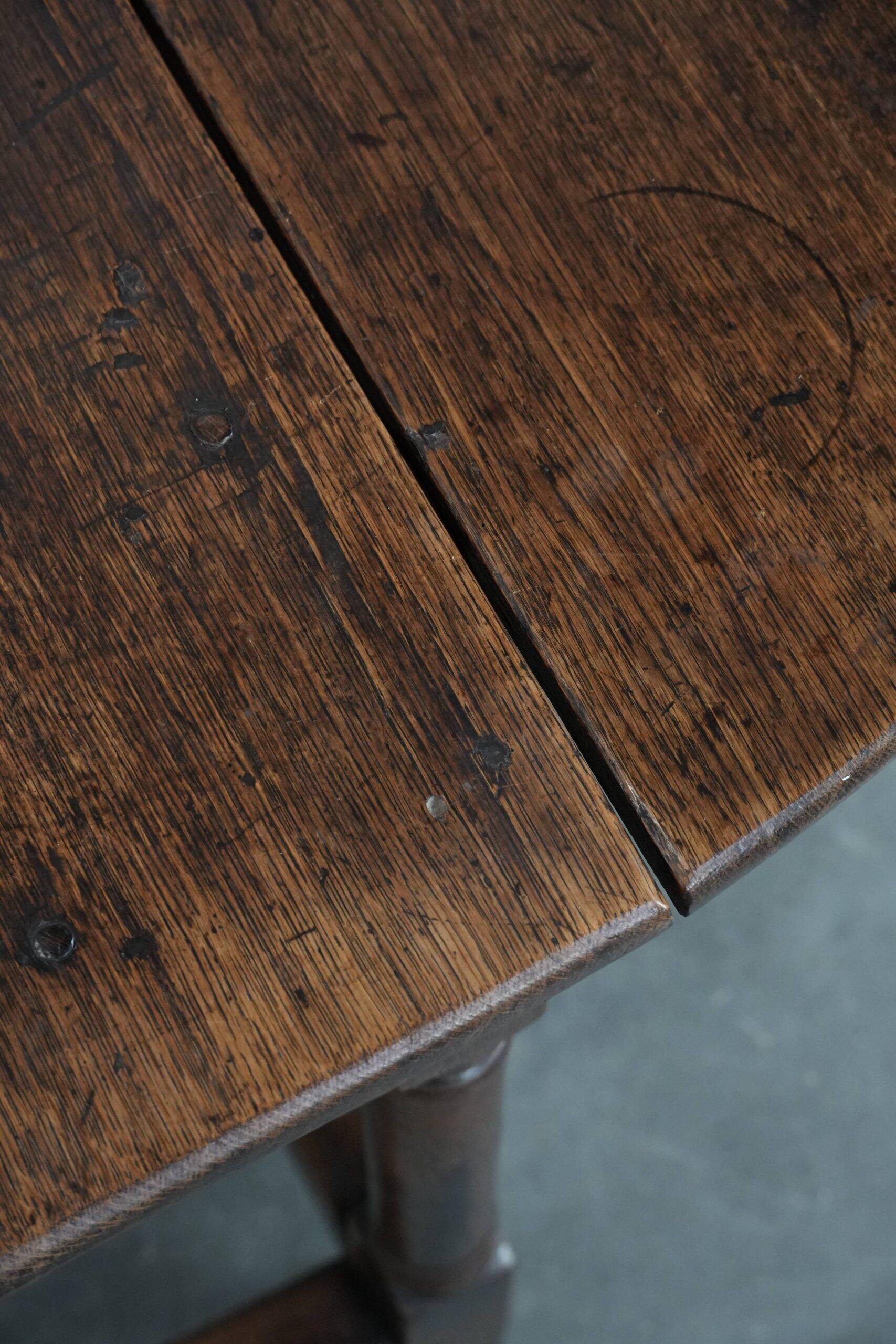 Antique English oak side/dining/gateleg table from the 18th century