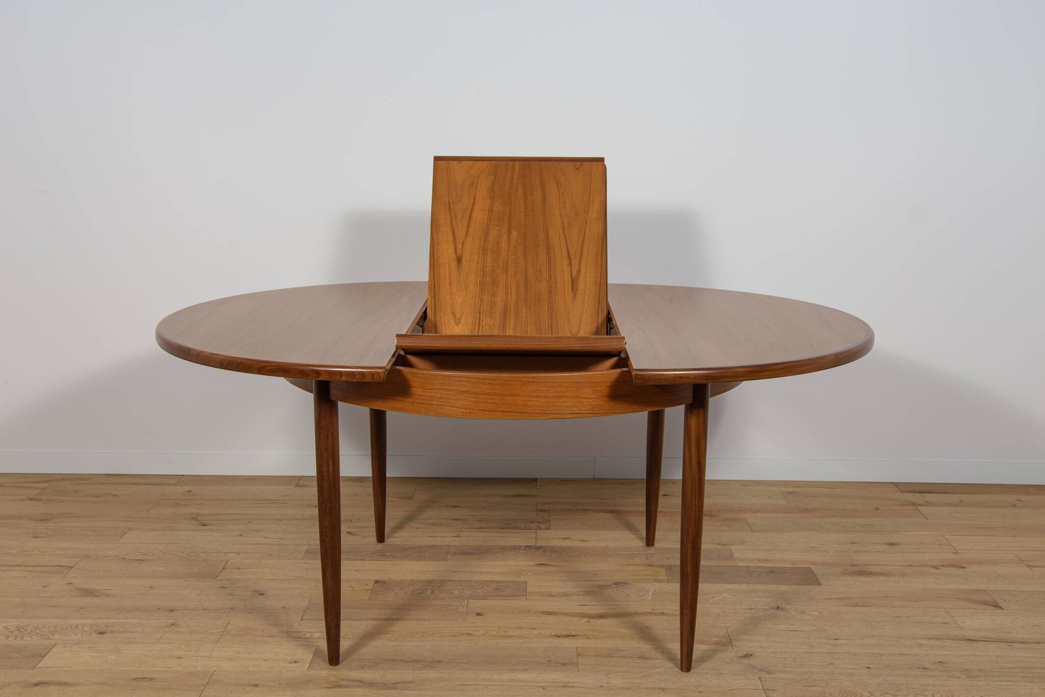 Mid-Century Teak Round Fresco Dining Table from G-Plan, United Knigdom.