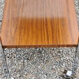 Desserte roulante design des années 70 en métal chromé et doubles plateaux placage formica bois