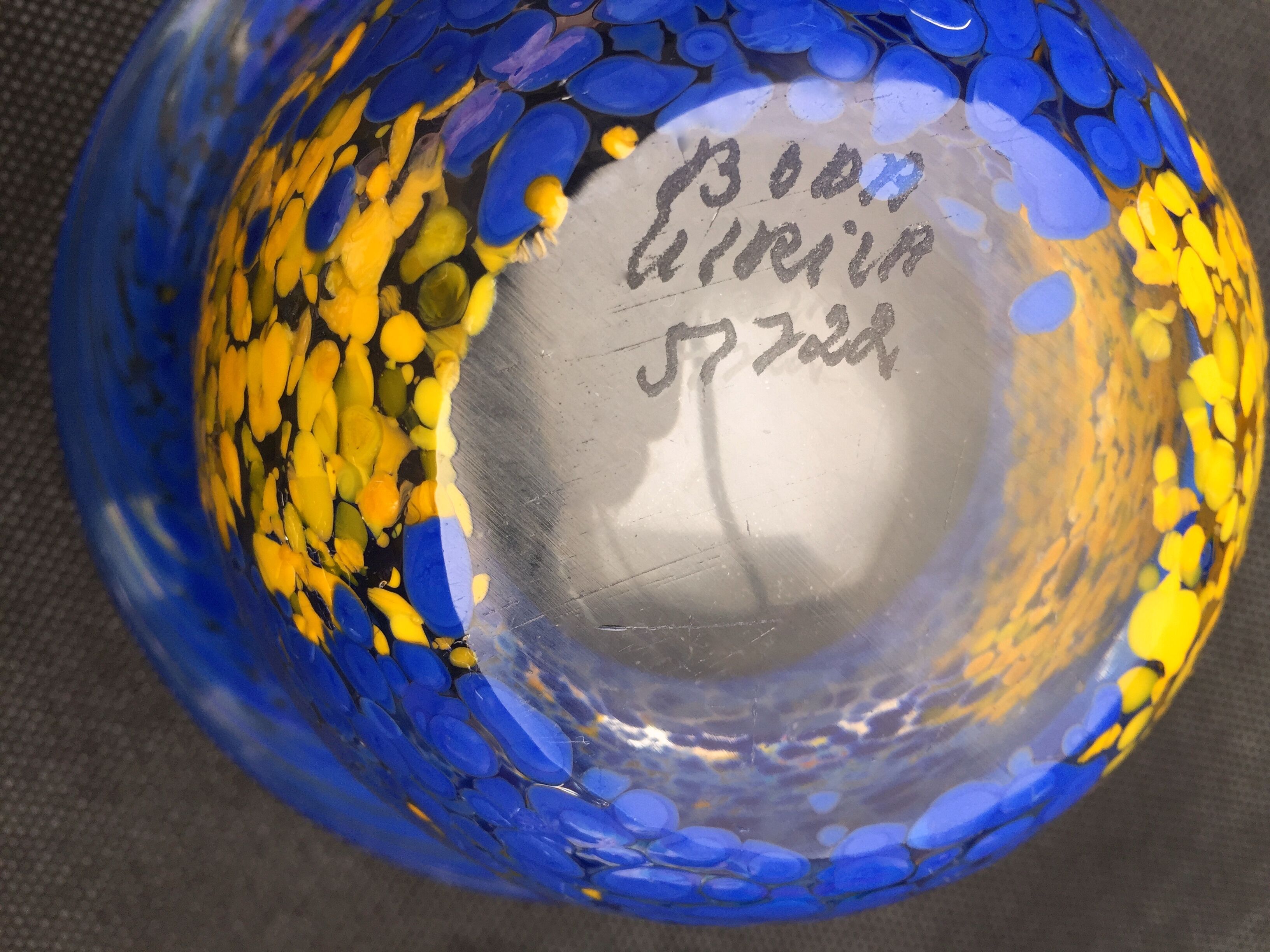 Vintage bol tintomara artist Ulrika Hydman vallien kosta boda glassware scandinavian design