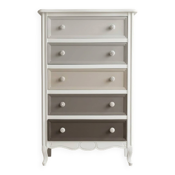 Chest of drawers