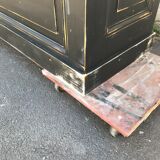 Old drawer cabinet