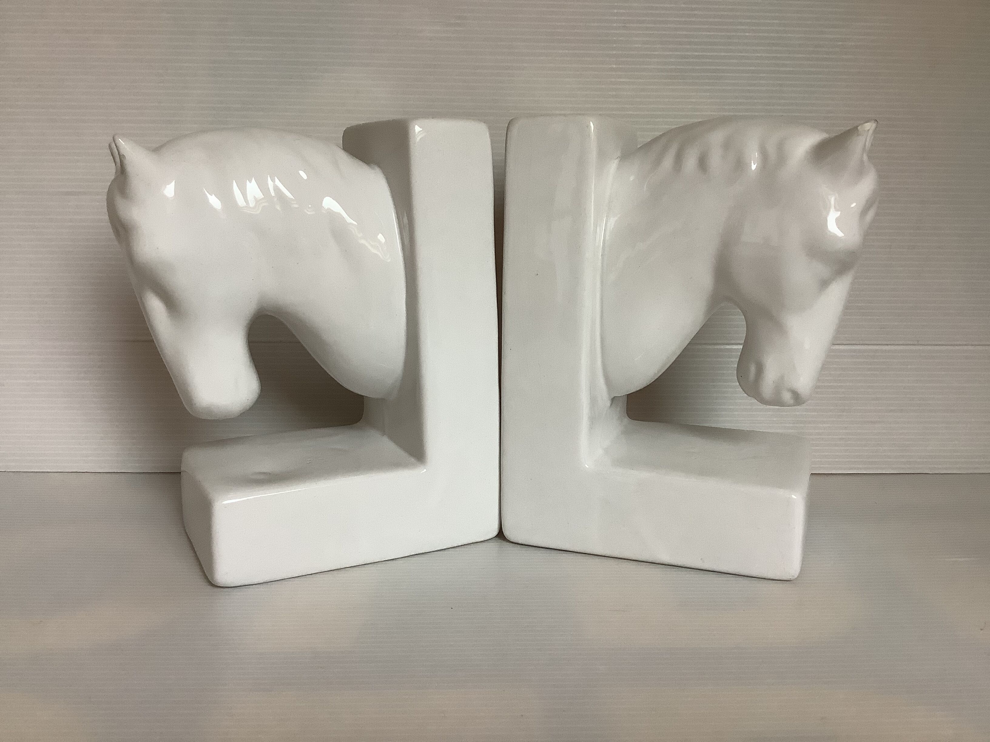 Horse book greenhouse white earthenware