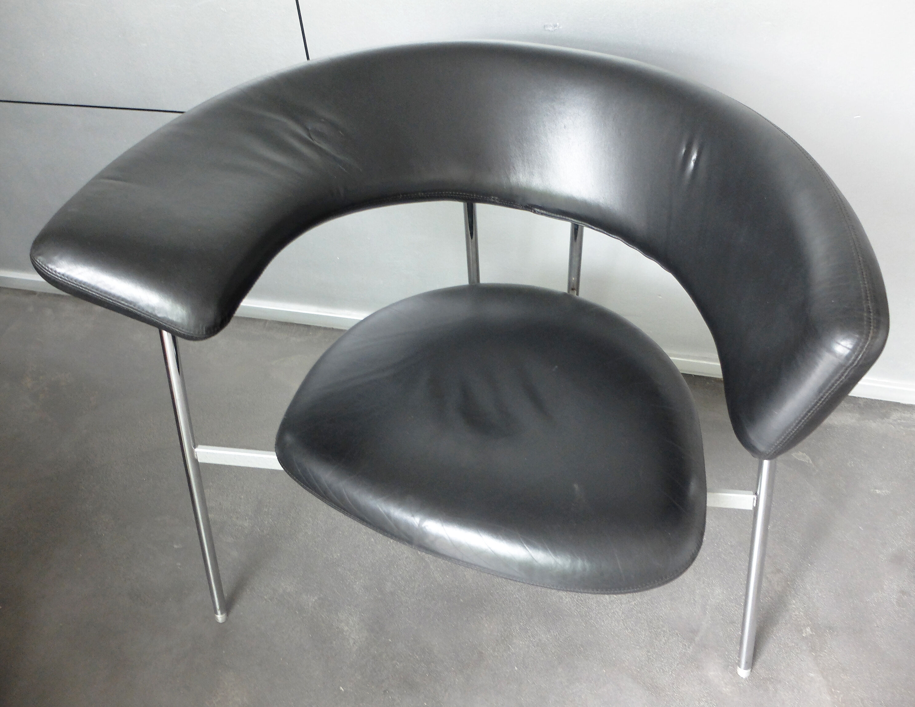 Divi lounge chair by Mark Van Tilburg for Leolux