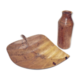 Flat design sheet and wooden vase