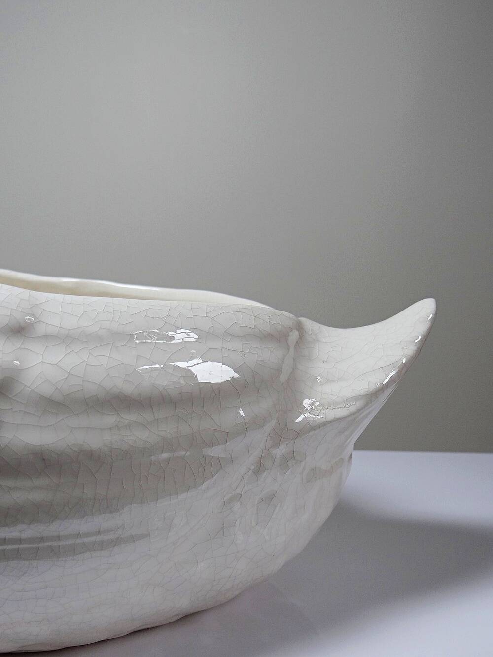 Cache pot/coupe canard en faïence craquelée beige vintage