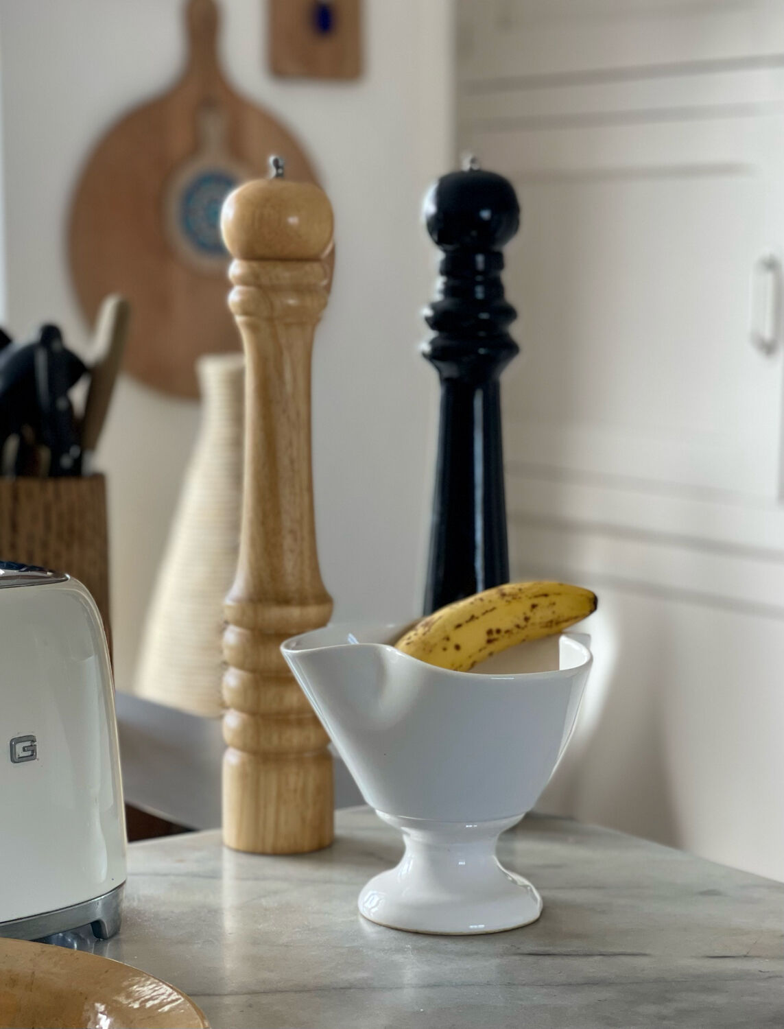Porcelain cup