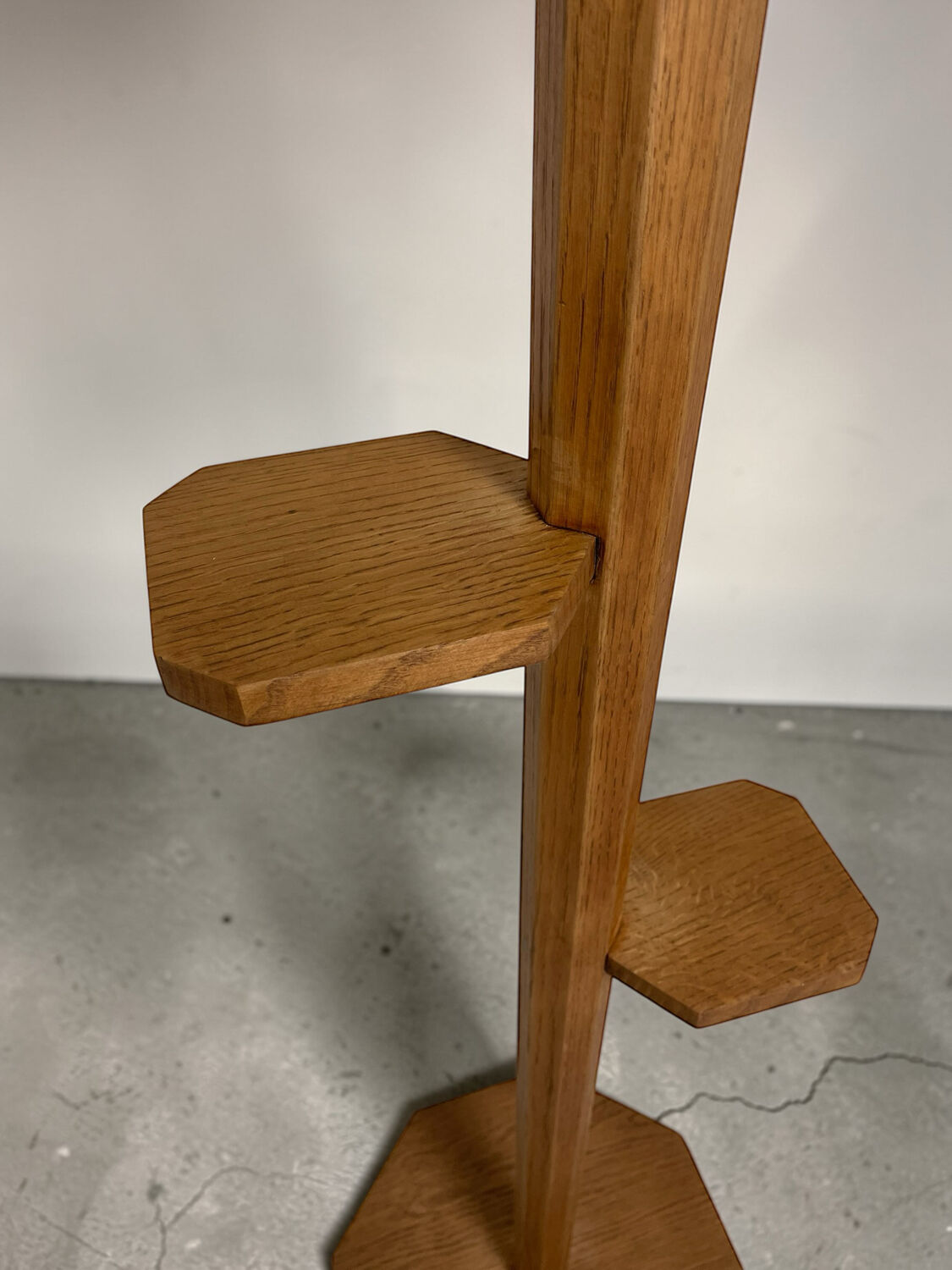 Lampadaire en chêne 1950 (grand modèle)
